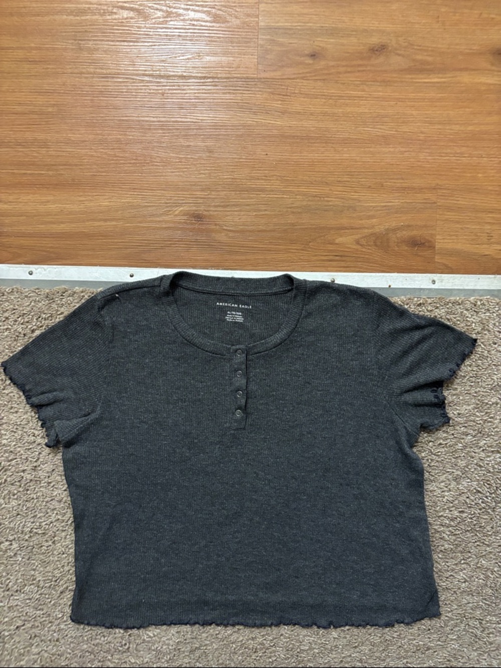 American Eagle Outfitters Womans XL Charcoal Ruffle Edge Henley Crop Top